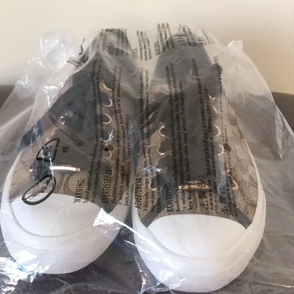 Coach Empire Outline Signature Canvas shoes Size 7.5 kakhi ⭐️⭐️⭐️ - Picture 9 of 11